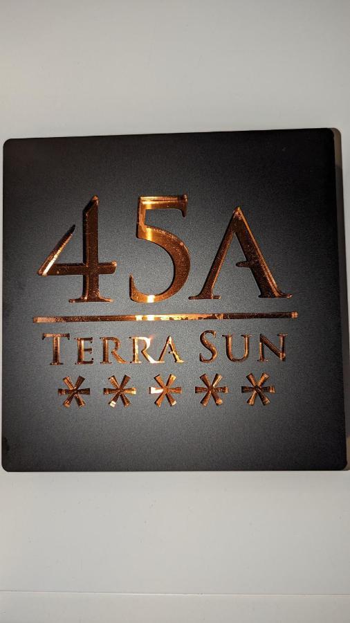 Apartments Terra Sun With Private Pool Or Jacuzzi Njivice Esterno foto